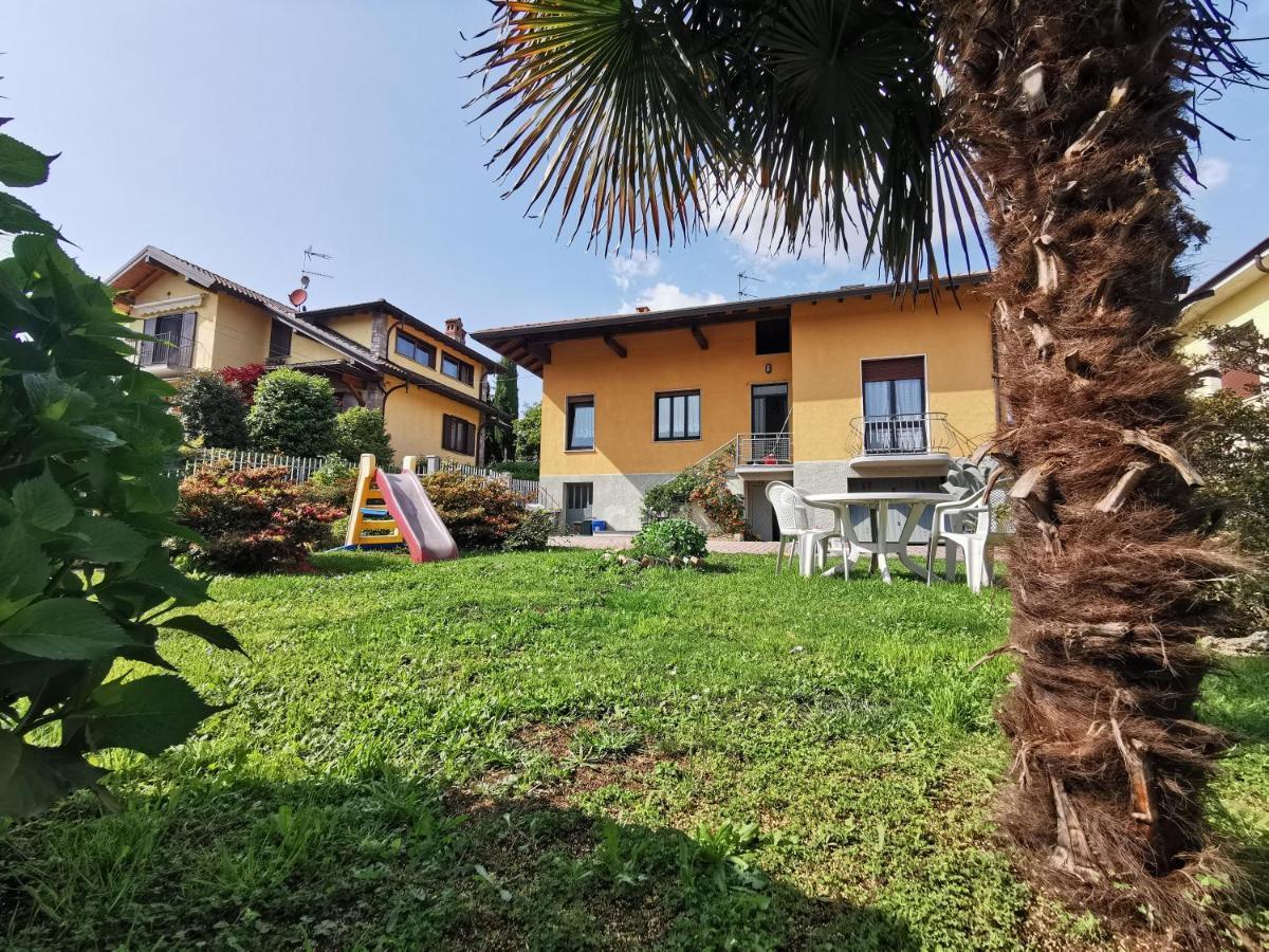 Grandma'S Garden House Villa Angera Exterior foto