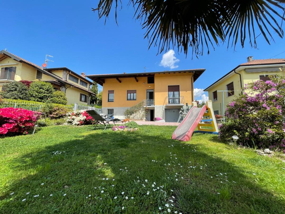 Grandma'S Garden House Villa Angera Exterior foto