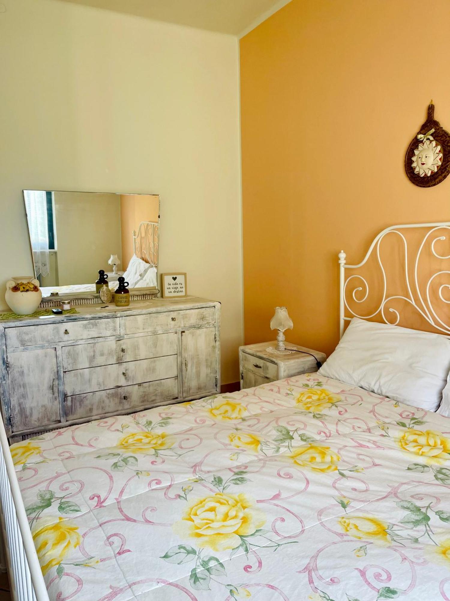 Grandma'S Garden House Villa Angera Exterior foto